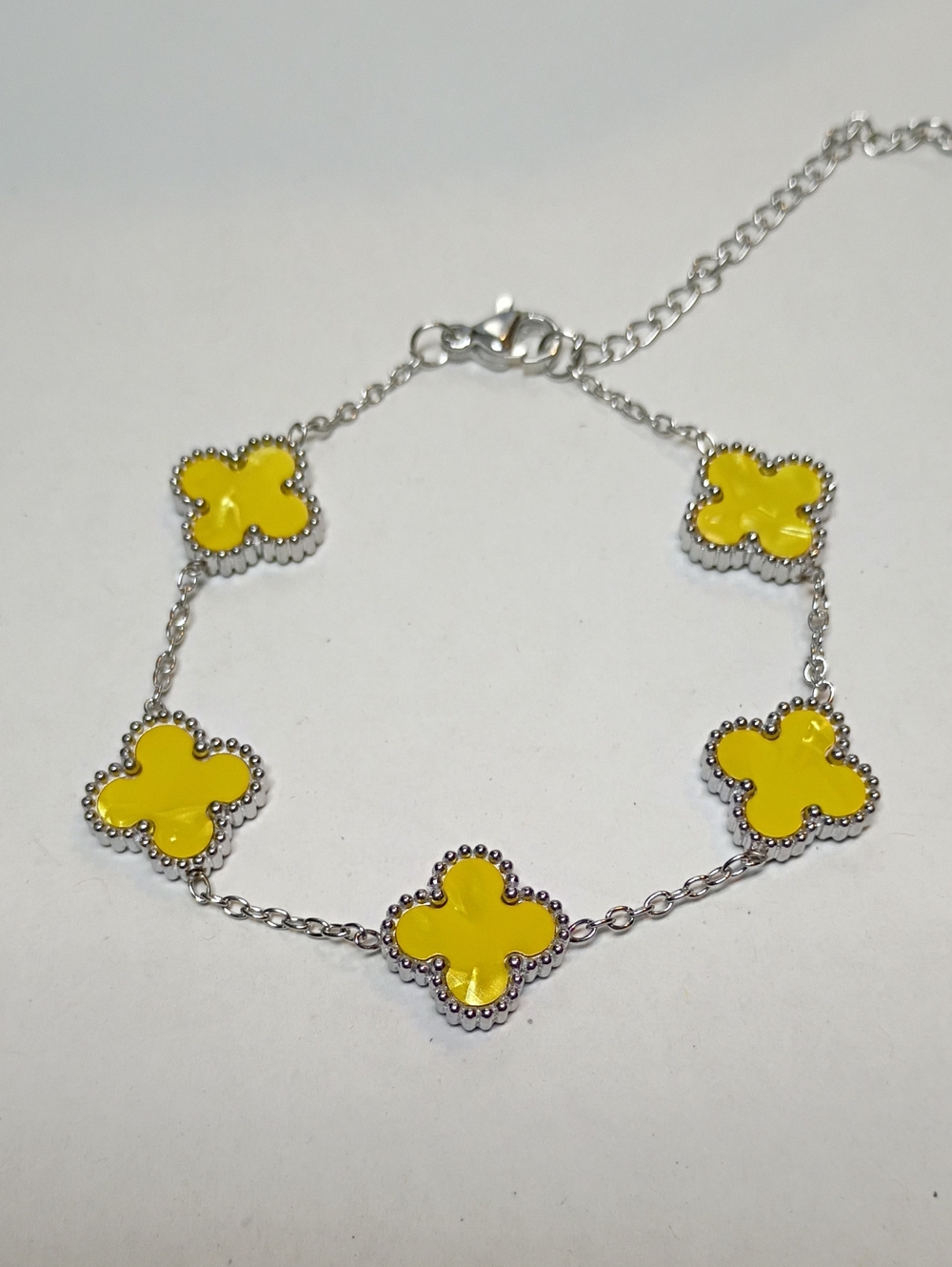 New Yellow Clover Link Bracelet - Silver Tone Women’s Jewelry 🚨